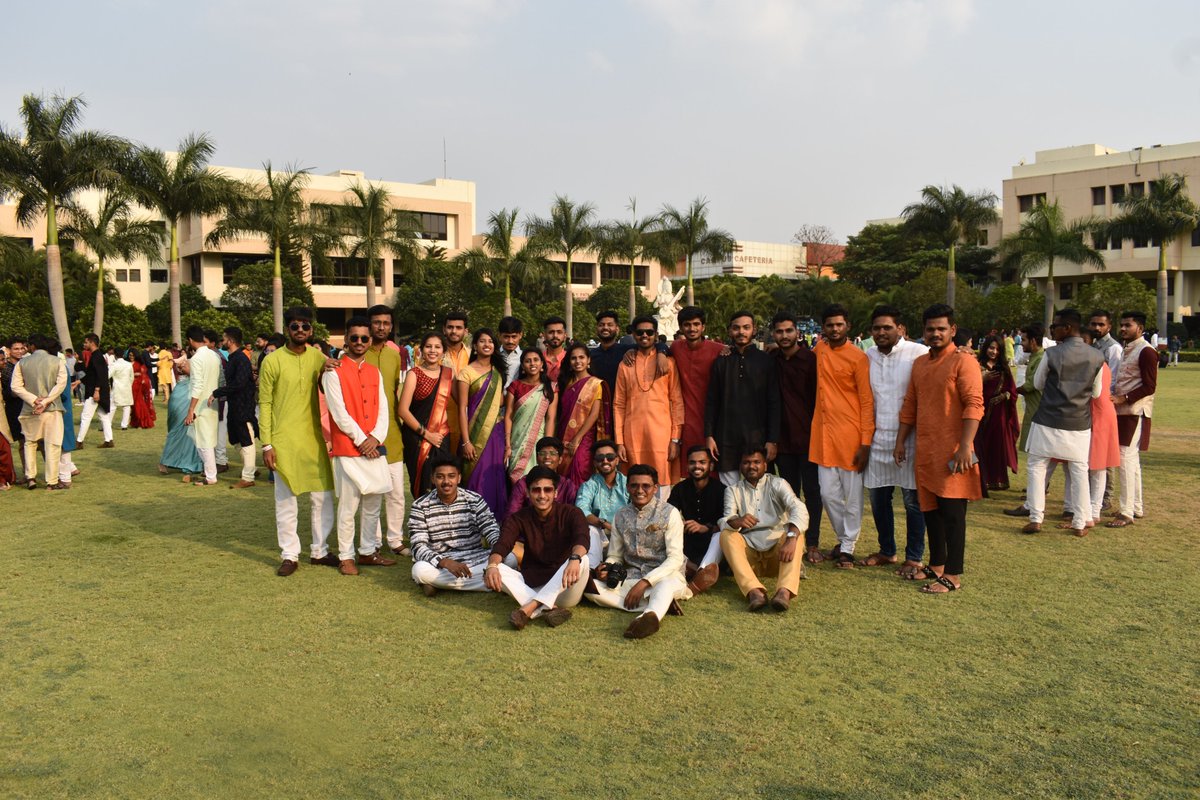 DYPIEMR1's tweet photo. We at #DYPIEMR firmly believe in the holistic development of the students. #Cultural Festival organised at college provides a platform for students to showcase their unique talents. #DYPIEMR organised 'Traditional Day' on 8th April 2022. https://t.co/RFg3xgfPsn
