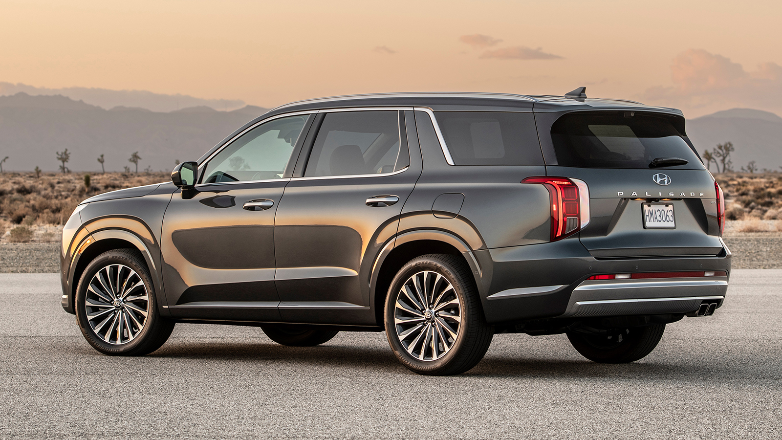 How to Choose the Best Pre-Owned Hyundai Palisade for Your Needs?