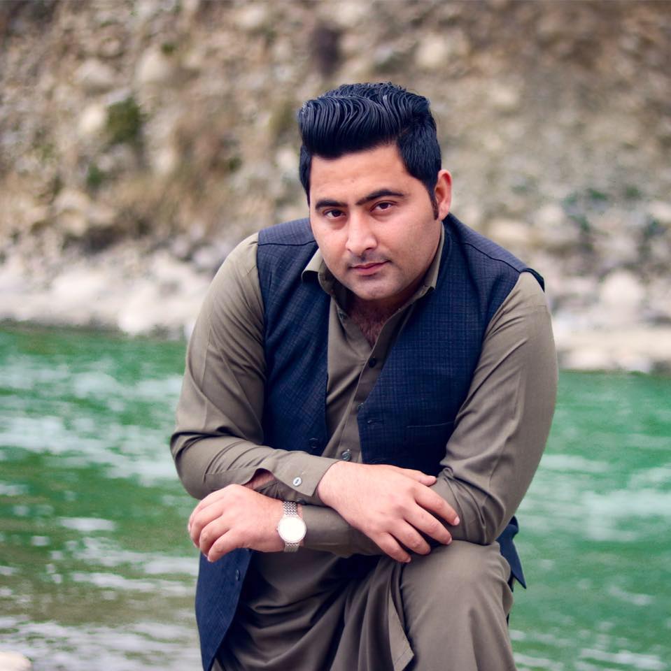 'Take me to the hospital, I am Muslim.' Mashal was lynched & stone to death in a fake balesphemy case by a mob in 2017.
#RememberingMashalKhan
#13thApril
#MashalKhan