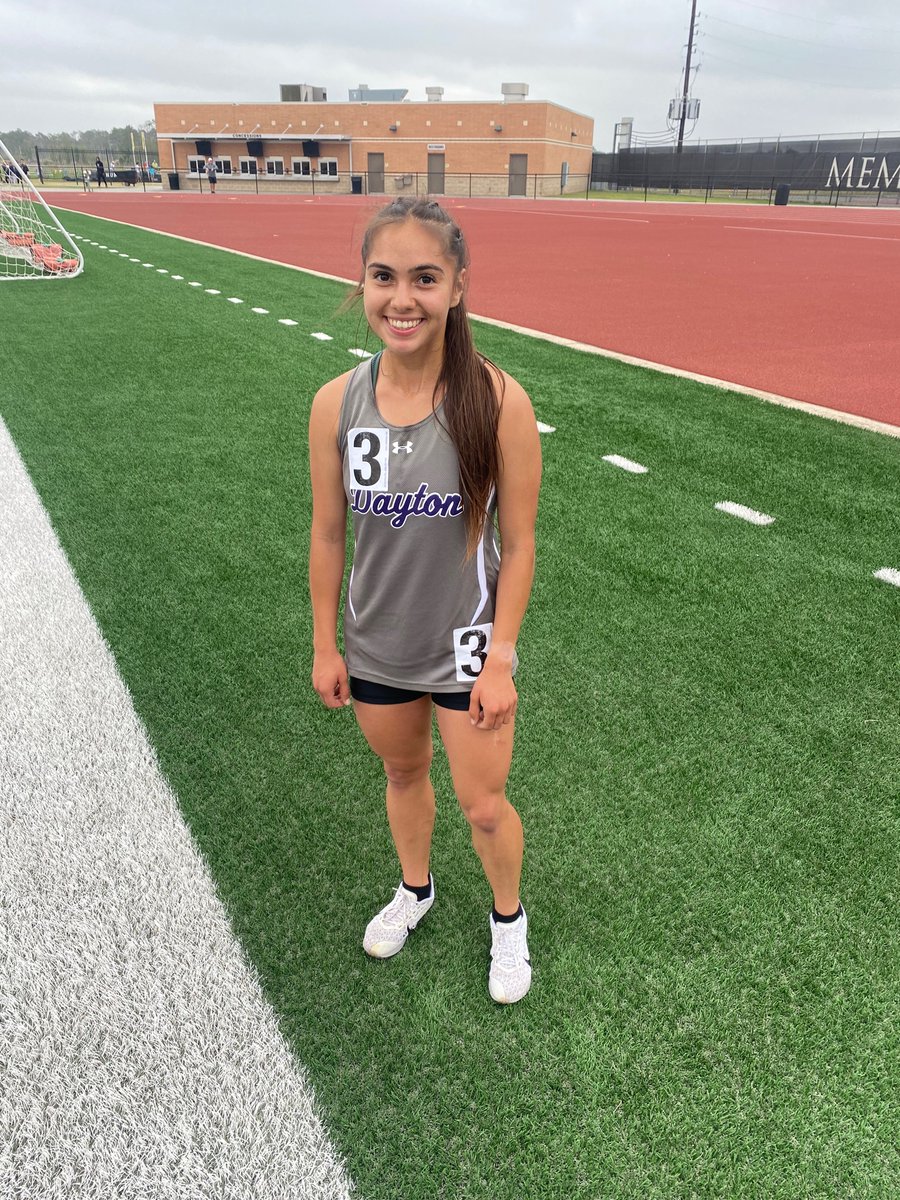 asbill_m's tweet photo. Congrats to Jessica. District 20-5A 3200m silver medalist!!  All the way from 8th place last year!!! https://t.co/paKEsQSUbs