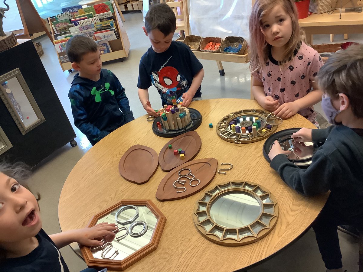 JBrentECE's tweet photo. Morning entry activities this week. Exploring group documentation stories of building, guessing mystery objects by description, counting fun & loose parts. Why these activities for these children at this time? #ReflectiveProgram #Provocation #Observation @DrDSuzukiSchool @gecdsb https://t.co/AwyK3NNYPv