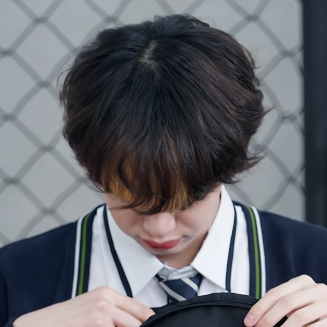취향의 형원🎗 tweet media