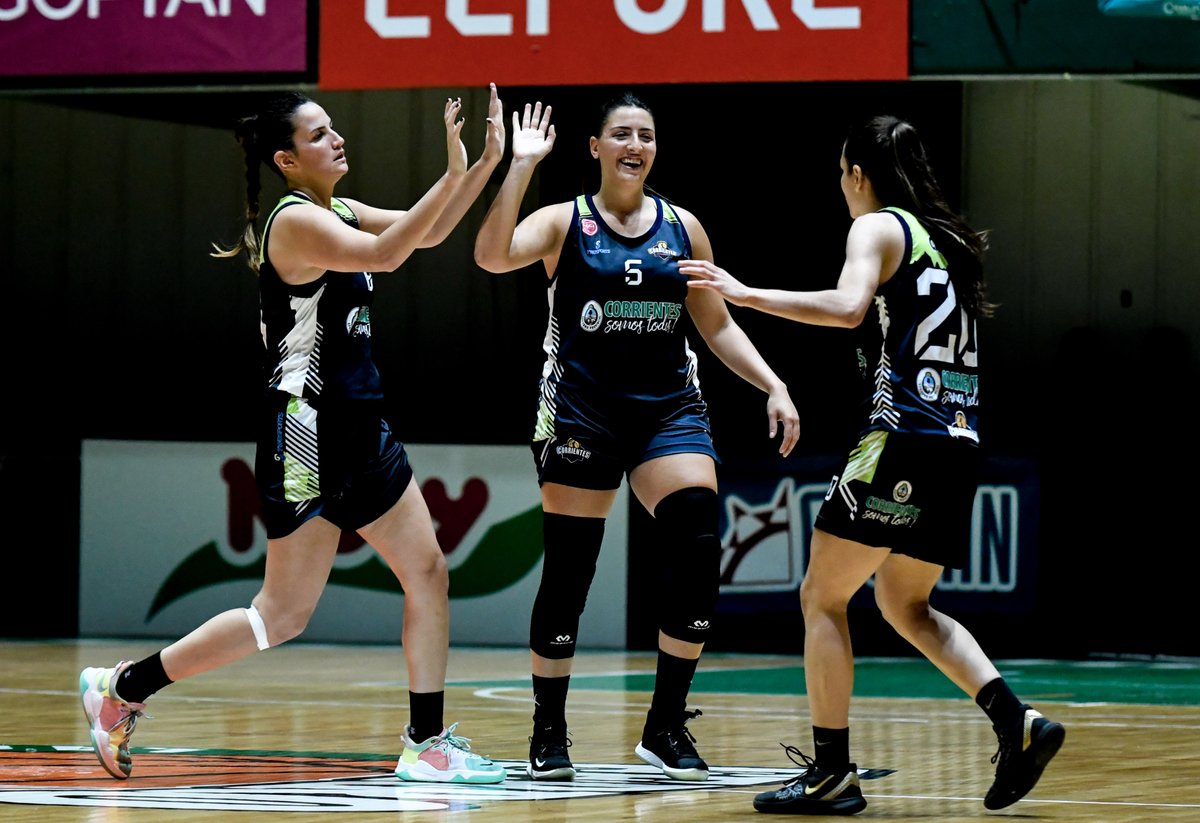 ➡Amistoso 🆚 <a href="/clubfelixperez/">Félix Pérez Cardozo</a>  que se prepara para la #LigaSudamericana y en casa🏠

📅Sábado 20 horas en el <a href="/ClubRegatasCtes/">Club de Regatas Corrientes</a>  

🏀Nos ponemos a punto para la gran final de <a href="/LFBArgentina/">La Liga Femenina</a>  🏀

💲La entrada saldrá $200 y se venderá el día del partido 

#NosotrasJugamos 🏀