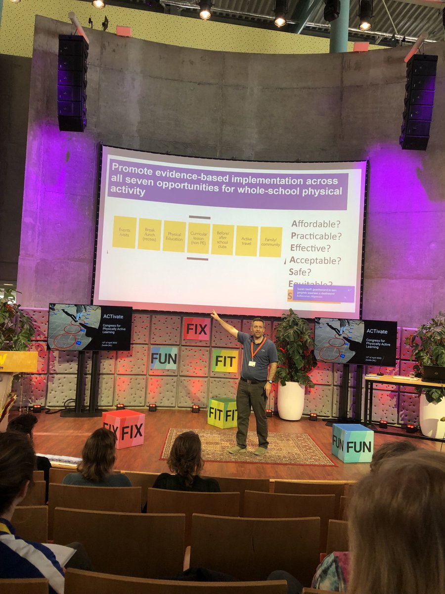 Vandaag te gast op het congres #ACTivateyourclass🤸🏼‍♀️met een 🔑 Keynote van ⁦⁦<a href="/brainercise/">Andy Daly-Smith</a>⁩. Met veel kansen voor een #dynamischeschooldag, maar ook de constatering we genoeg te doen hebben op pedagogisch en didactisch vlak. ⁦<a href="/MirkaJanssen/">Mirka Janssen</a>⁩