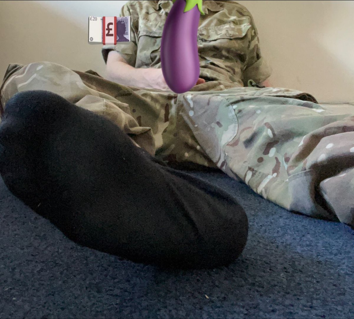 ArmyMasterR1's tweet photo. So fucking horny at work…fags get here and worship my feet and cock           cashapp  £ArmyMasterR1 💷 🍆😈🧦#alpha #cashmaster #alphamale #beta #findom #alphamaleforslave if you wanna see more…cashapp and DM me with proof for a better photo https://t.co/NJPcvoUT65