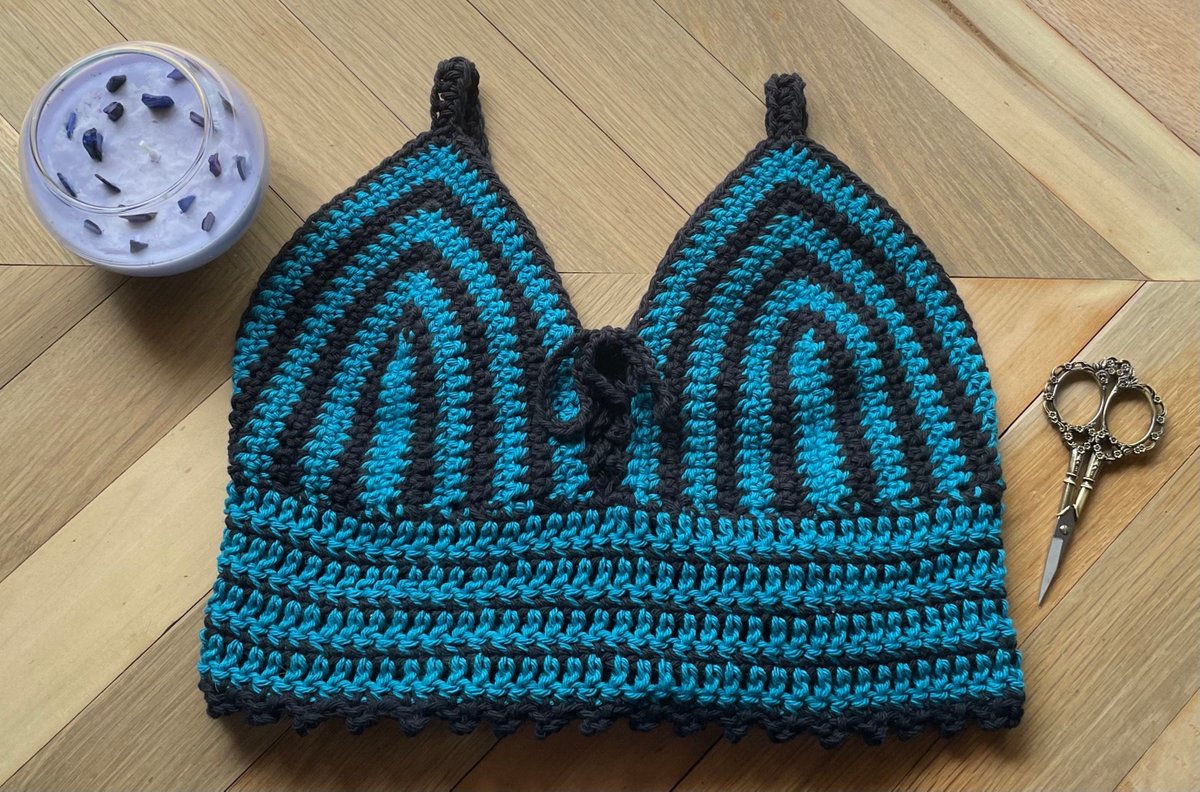 daisydaggerco's tweet photo. midnight crochet crop top 🖤

xs-5xl

use code daisy10 for 10% off 2 or more items! https://t.co/LdJiaHKA1h