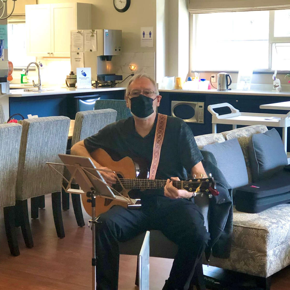 We are very elated to share that music is back at Crossroads Hospice! We are grateful that we can welcome it all back in our Great Room so that family members and visitors are able to share this experience with their loved ones ❤️