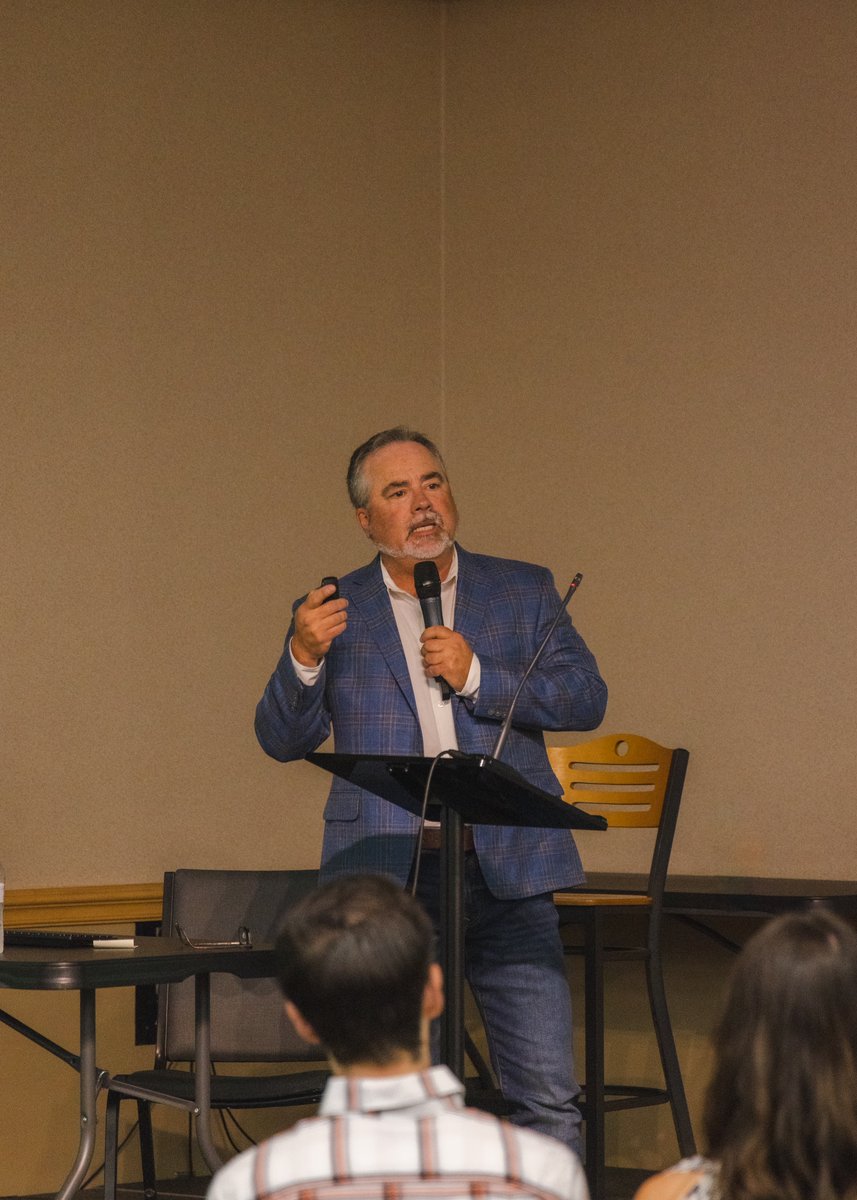 TheRedneckCEO's tweet photo. Yesterday, I spoke with students and faculty at my alma mater, @UMHB, about my career path and the journey it's taken me on. I loved being able to share everything from my family, my book launch, and even my time on @Undercover_cbs. Get my book now at:  https://t.co/XhxFae7asX https://t.co/8tM4xXpae8