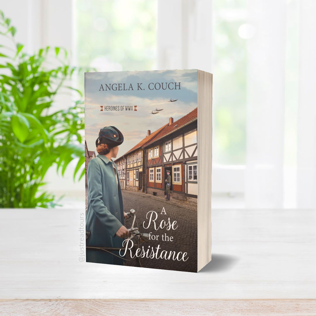 Cover Lover Book Review tweet media