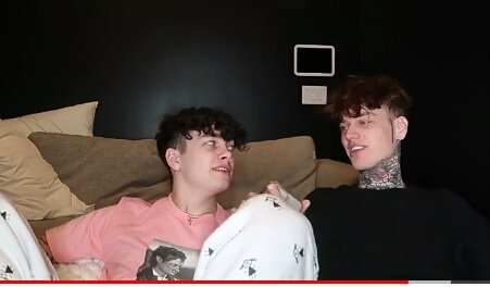karlaxaaron's tweet photo. I want someone who looks at me like they look at each other ship #luron🫶😍😭 @itaintaaron @Mostly_luca https://t.co/ZbzBXHS46x
