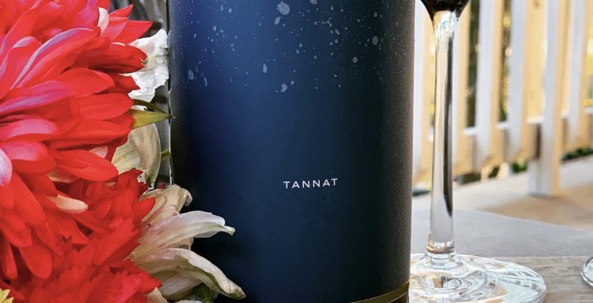 April 14 is #TannatDay. Did you know that Tannat has some of the highest level of heart healthy antioxidants of any wine? And do you know that Texas producers are doing great things with it?

thecorkscrewconcierge.com/2021/04/texas-…

#Tannat #txwine