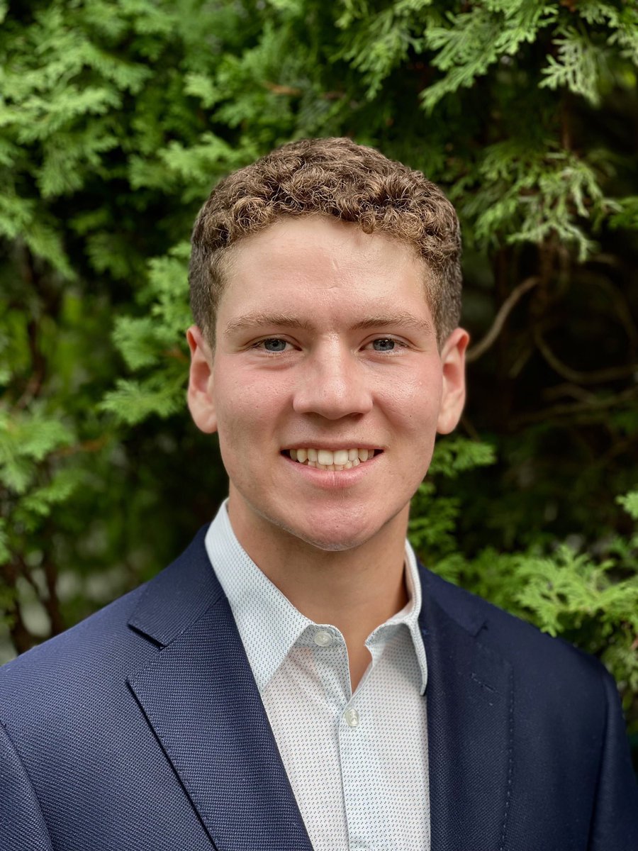 ✨Meet Andrew✨

After I graduate, I hope to pursue a Ph.D in Clinical Psychology. Eventually, I would like to work in a hospital setting balancing both clinical work &amp; research. Outside of classwork, my favorite things to do are cook, play soccer, &amp; spend time with my friends.