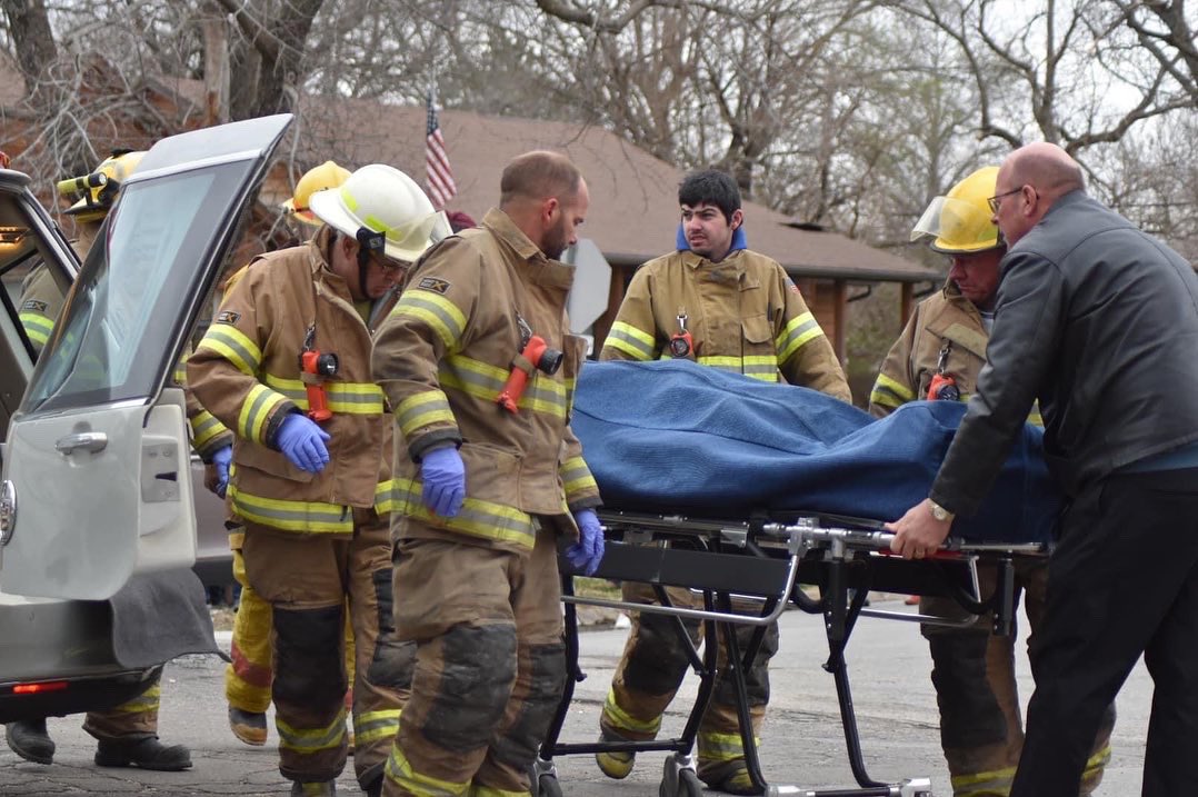 SafeWabaunsee's tweet photo. This year we were able to put on our biennial Marshal Mark Memorial Mock Crash &amp; Trial this year. We hope our fellow students will think about their actions and the consequences that may follow. https://t.co/9IsmfCNs2F