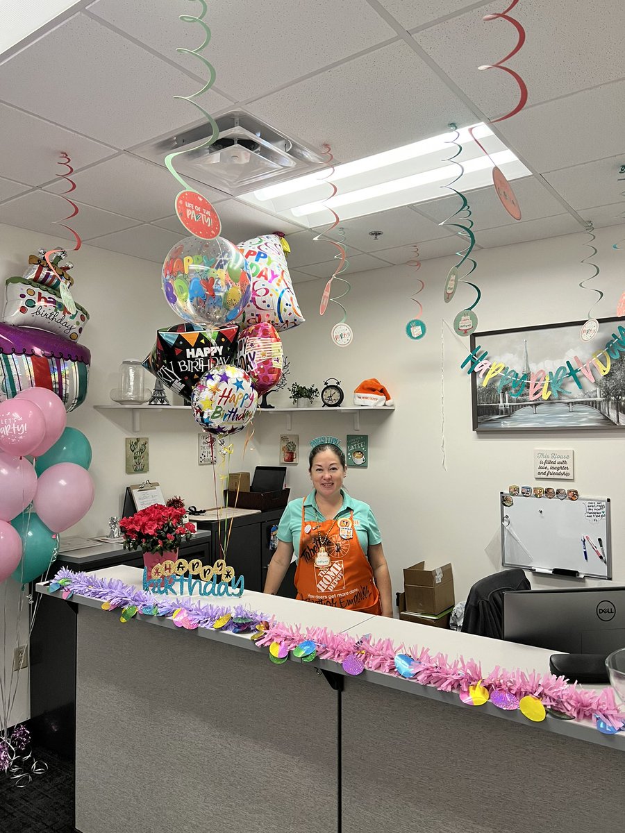 Happy BIRTHDAY Tab!! Our amazing Admin. works hard to keep us running, you are appreciated 🧡 @cmldonahue <a href="/YoankyH/">Yoanky Hernandez</a>