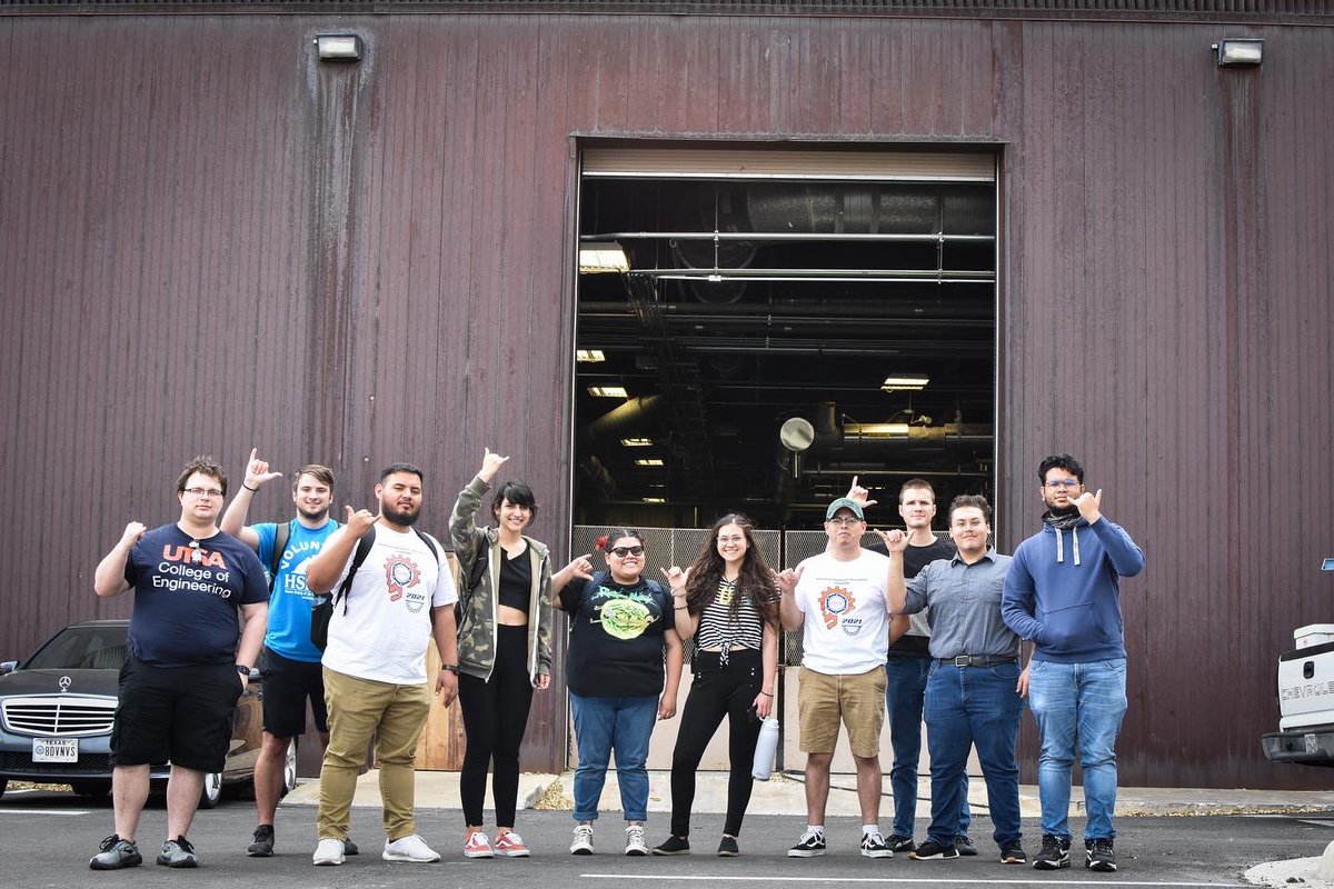 UTSAFacilities's tweet photo. Last month, we welcomed members from the UTSA ASME student organization to our North Thermal Energy Plant. In the tour, mechanical engineer students learned how Main Campus buildings are cooled and heated for occupant comfort by thermal energy. https://t.co/hlL9xcZHjt