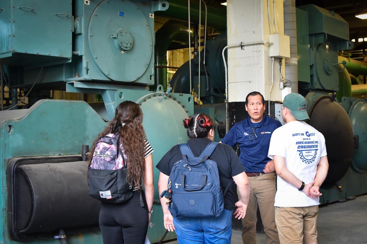 UTSAFacilities's tweet photo. Last month, we welcomed members from the UTSA ASME student organization to our North Thermal Energy Plant. In the tour, mechanical engineer students learned how Main Campus buildings are cooled and heated for occupant comfort by thermal energy. https://t.co/hlL9xcZHjt