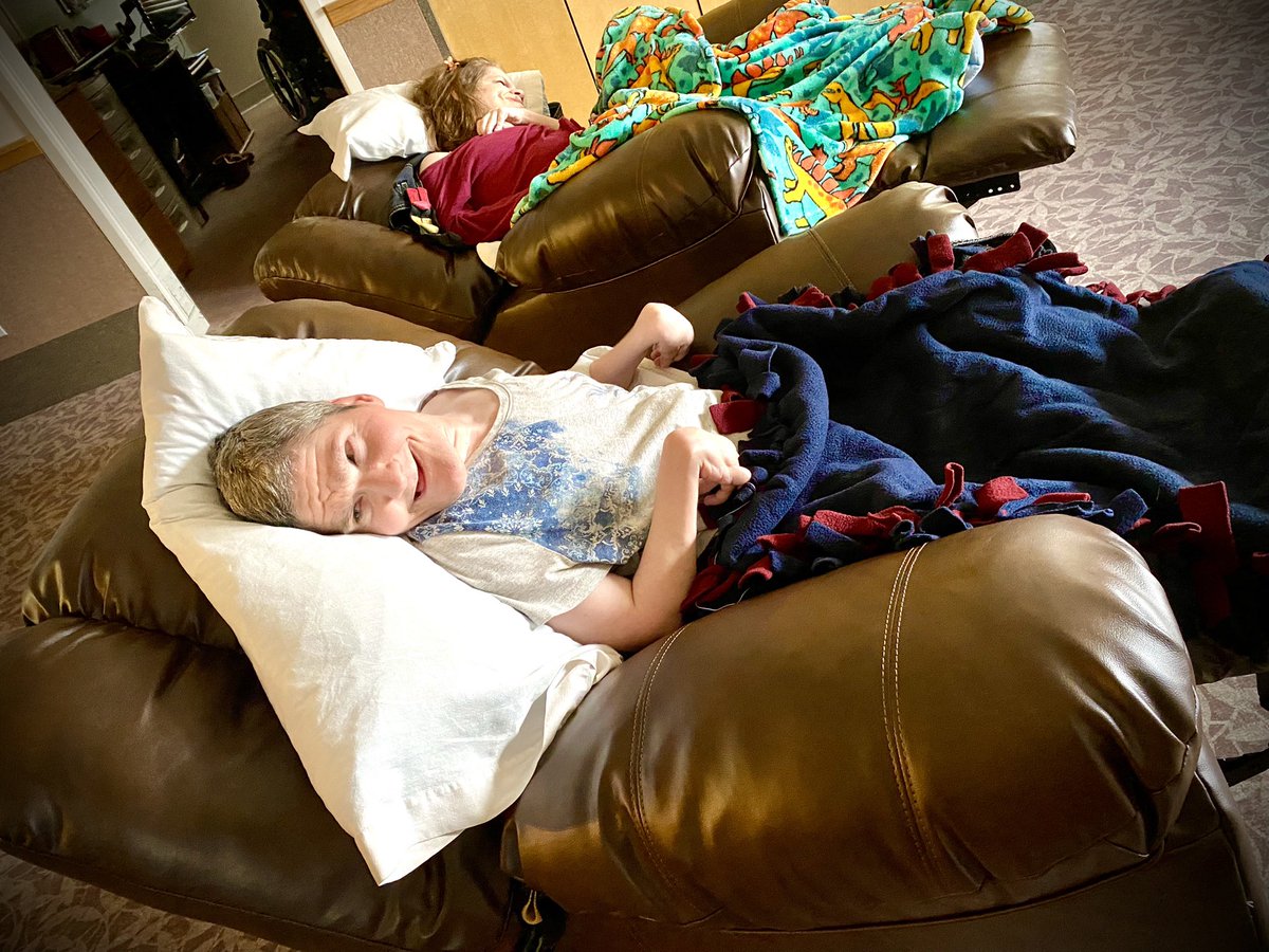MarklundCharity's tweet photo. Thanks to a generous donation we’re able to upgrade our residential home couches for beautiful new recliners. The residents are already kicking back, relaxing and enjoying the new chill spots in their homes.
#SpringCleaning2022 #donationsmakeadifference https://t.co/yCYbzo9n6P