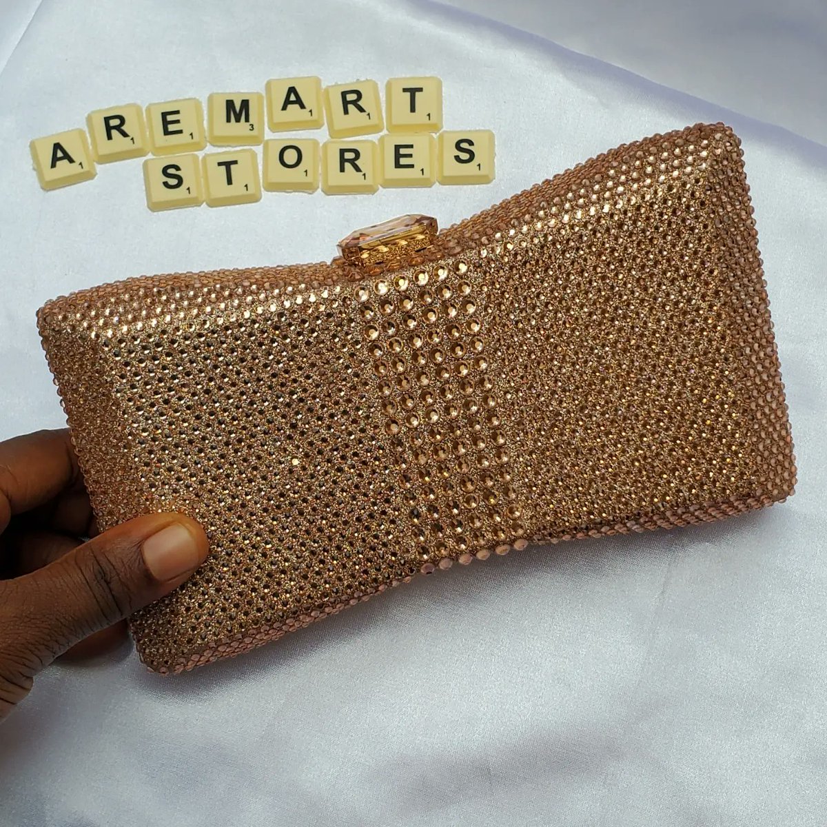 aremart_stores's tweet photo. Clutch purse 🥰
Price: NGN 11,000

To order DM or Whatsapp https://t.co/XKVWa4DuuJ

*Payment validates order* https://t.co/pQQrYOqj5h