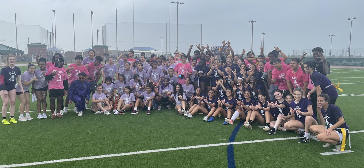 Great Game between <a href="/OfMrhs/">MRHS-Class of 2022</a> and <a href="/2023Mrhs/">MRHS_2023</a> !!! Powder Puff 2022 !!! 🏈 Seniors win 2-0!  A safety was the only score !  Oops <a href="/2023Mrhs/">MRHS_2023</a> !  #toughmavs #ilovemortonranch