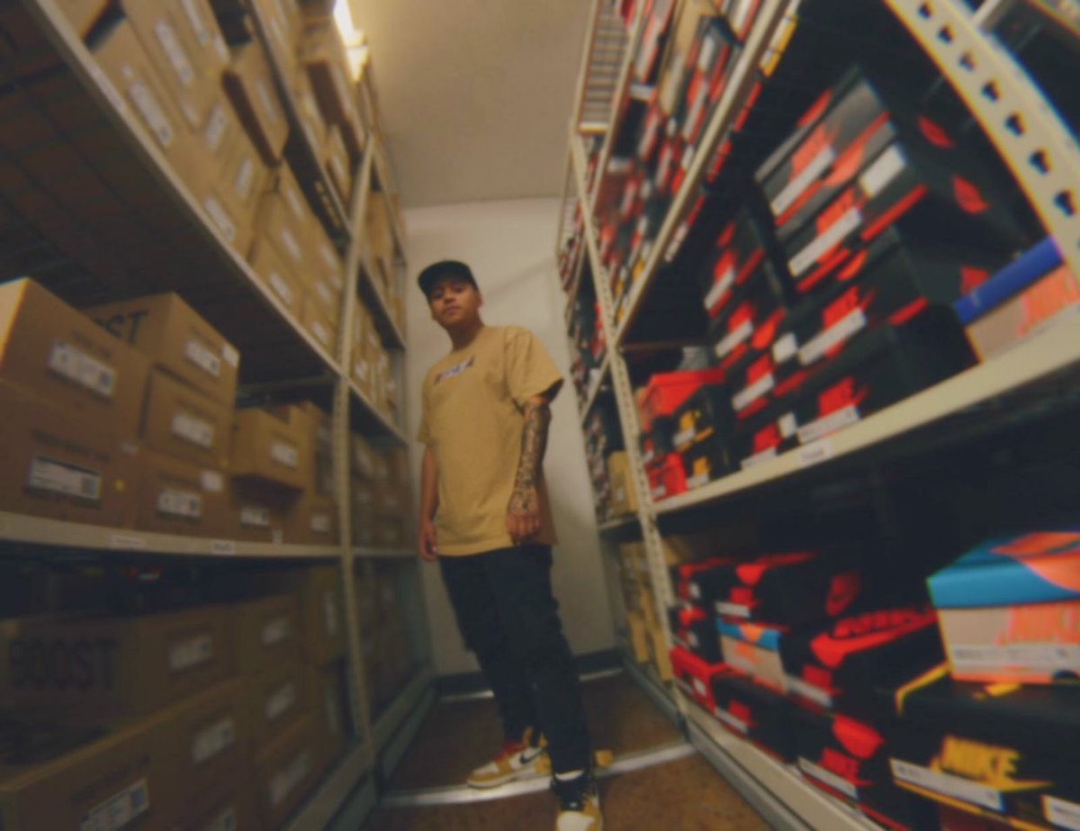 supcr9's tweet photo. I use to want to work at footlocker  , well I guess things turned out Better 😅 🙏🏽 https://t.co/bxAb7k9GnH