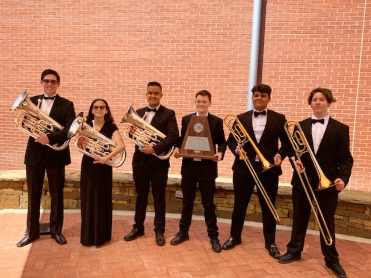 BaritonesCths's tweet photo. All 6 Judges gave us a first division, and all 6 Wind Ensemble Bones &amp; Tones were there to see it. Great job Y'all. 💜 https://t.co/y3rQiRvo86