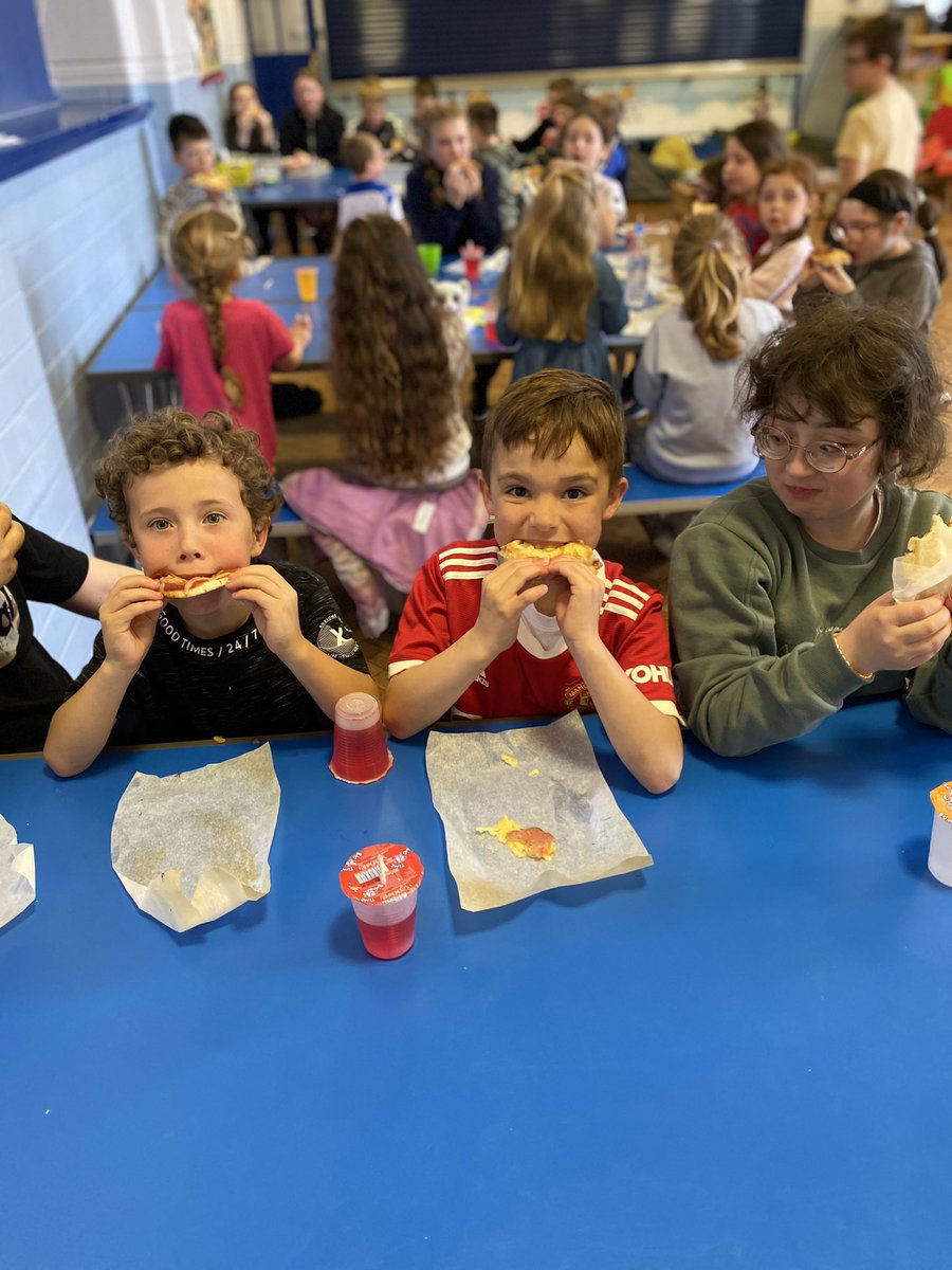 BreakTheMouldGB's tweet photo. @EdsentialUK @educationgovuk @EgremontPrimary 

Going to share a thread of all our pictures and videos and let them do all the talking 🤩🤩

This has been our favourite day by far (the adults)

#HAF2022 https://t.co/yB1Im5kT1F
