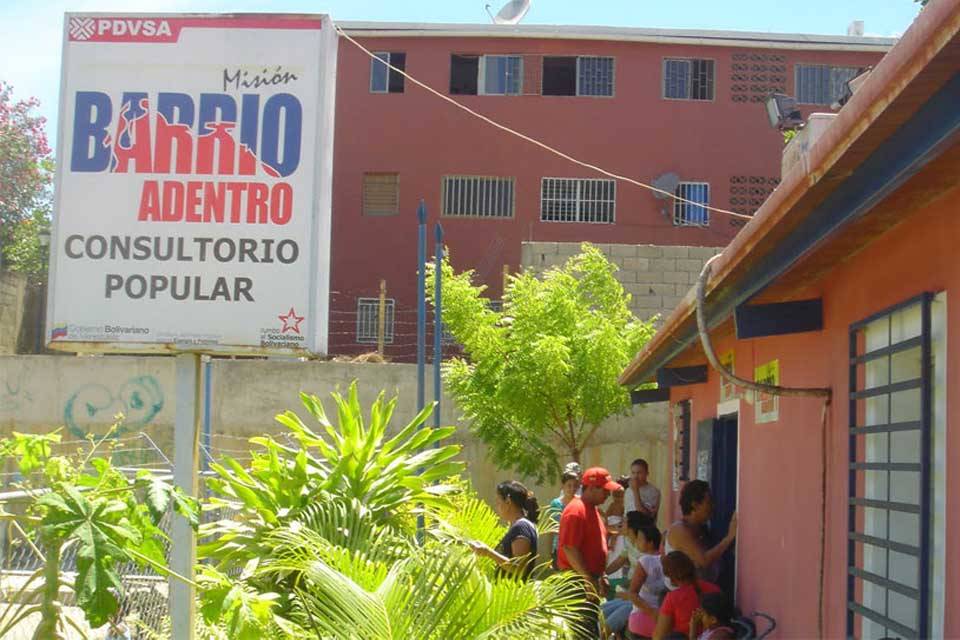La vocación internacionalista de la Revolución Cubana y Bolivariana, presente en la 
Misión Barrio Adentro. #Aniversario19BarrioAdentro #CubaPorLaVida 
#CubaCoopera <a href="/cubacooperaven/">Brigada Médica Cubana en Venezuela</a> <a href="/MINSAPCuba/">Ministerio de Salud Pública de Cuba</a>