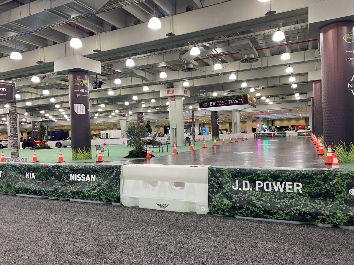 J.D. Power Cars tweet media