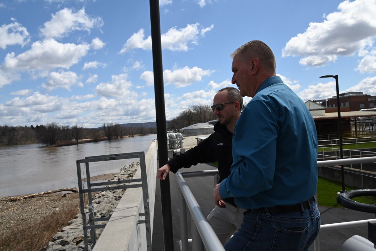 BasilSeggos's tweet photo. Thank you @MayorKraham + Mayor Meaney for the tour of the Binghamton-Johnson City Wastewater Plant. The $300M upgrade is impressive, and it's clear the plant is making progress to address the February structural failure. Also: nice timing with the bald eagle at the plant outfall. https://t.co/1SNhZa3Ybx