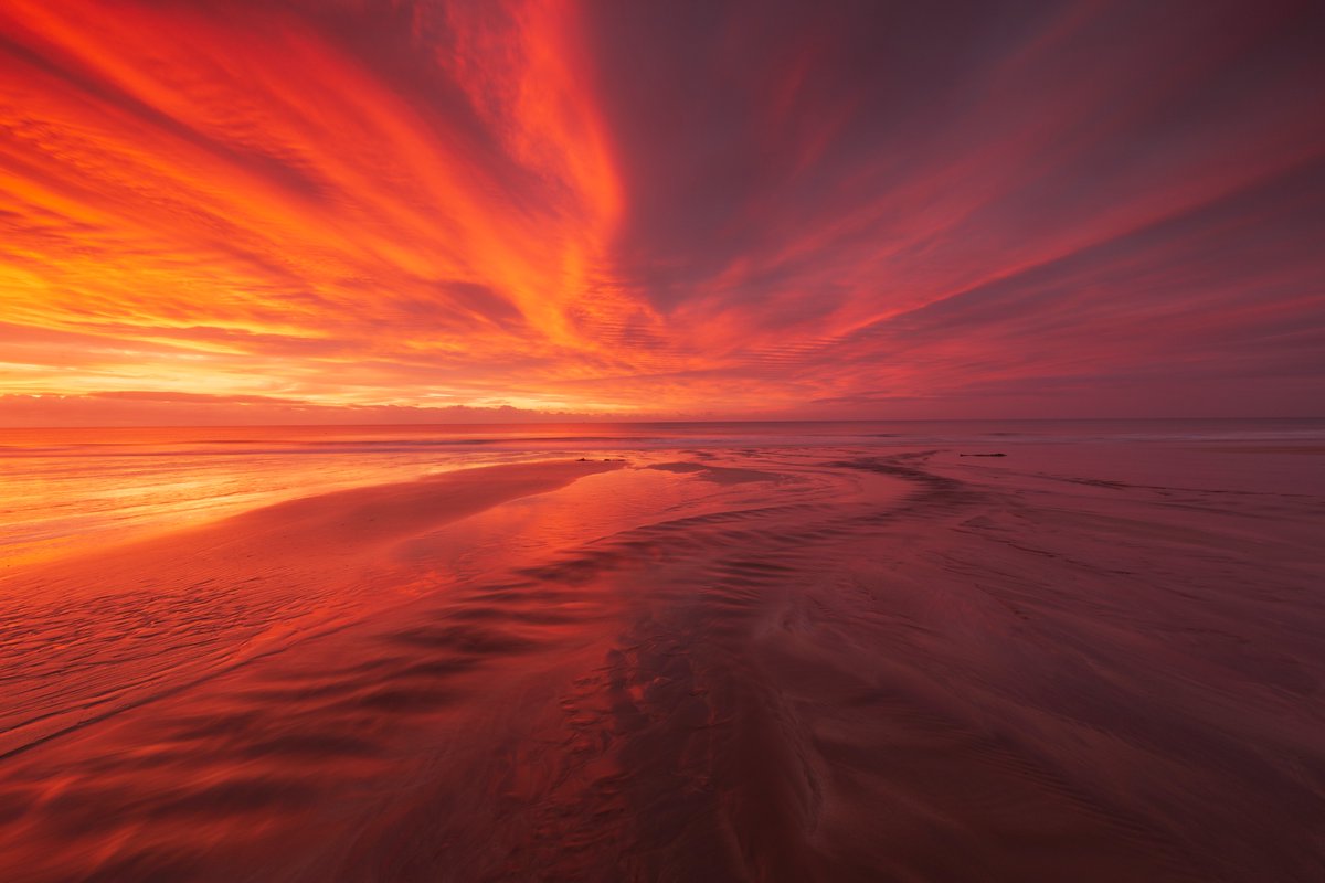 One of those rare mornings on Ballycroneen Strand,East Cork............
<a href="/ballycotton/">daniel maguire</a> <a href="/purecork/">Michael Lenihan</a> @Ballynamona <a href="/corkbeo/">Cork Beo</a> @