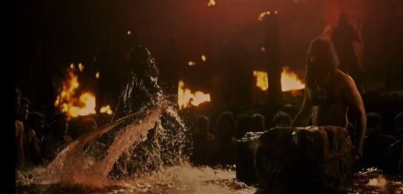 Always_kaNTRi's tweet photo. Garuda is the only villain in The History who died without knowing the HERO 😂😂

 #KGF #KGFChapter2 https://t.co/zwK89PBFpV