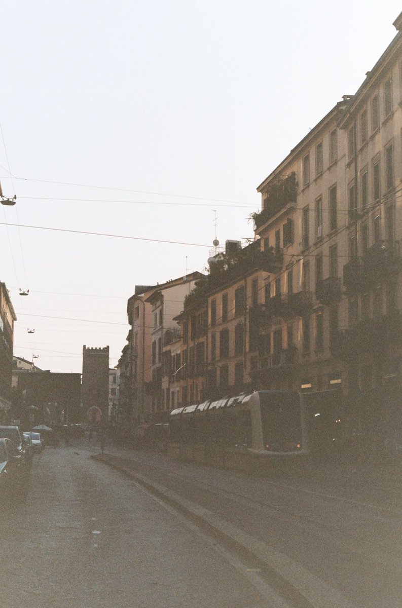 ceciliabilton's tweet photo. Milan on film https://t.co/8xDQCy7BTz