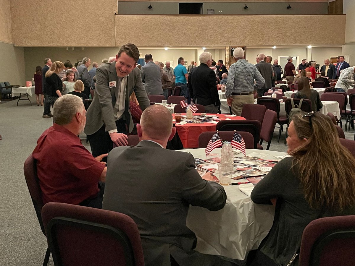 stuforindiana's tweet photo. Loved the enthusiasm at Jackson, Switzerland, Ripley & Harrison County Lincoln Day Dinners! Hoosiers across Indiana’s 9th are ready to take the fight to Washington. #StuForCongress https://t.co/fEjb1unLYJ