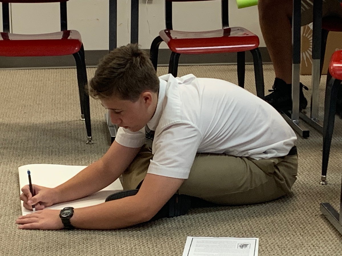 MSHistoryrocks's tweet photo. 8th grade examines the ancien regime and the problems with feudalism in the 1700s France. The French Revolution will never be represented quite the same when they’re done. #welovehses https://t.co/ioKrotSWKu