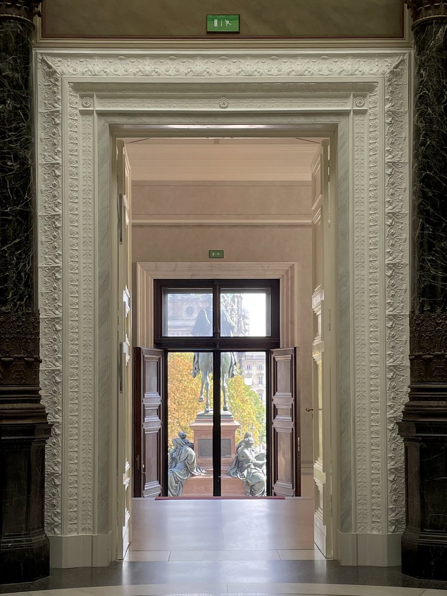 SissysRaum's tweet photo. 🚪 https://t.co/End0m1aBjU