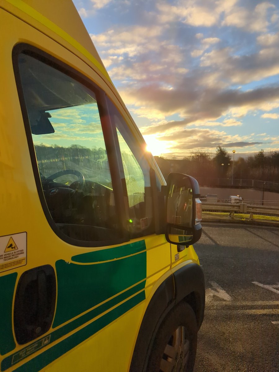 OFFICIALWMAS's tweet photo. Good morning!👋 

Are you taking care of your #MentalHealth? 

Here are some tips which might help... 👇

🗣️Talk about your feelings
🏃Keep active
🍎Eat well
🍷Drink alcohol responsibly 
📲Keep in touch
🆘Ask for help if you need it
❤️Care for others https://t.co/eiPj7nazmc