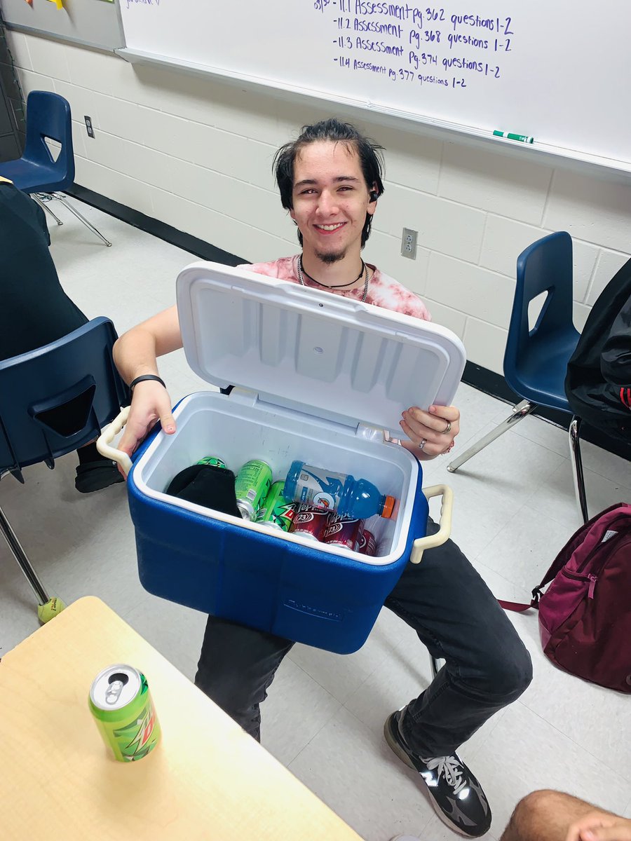 AncloteSharks's tweet photo. Anything but a Backpack Day!
#SpringSpiritWeek2022 https://t.co/rlwthQbf3D