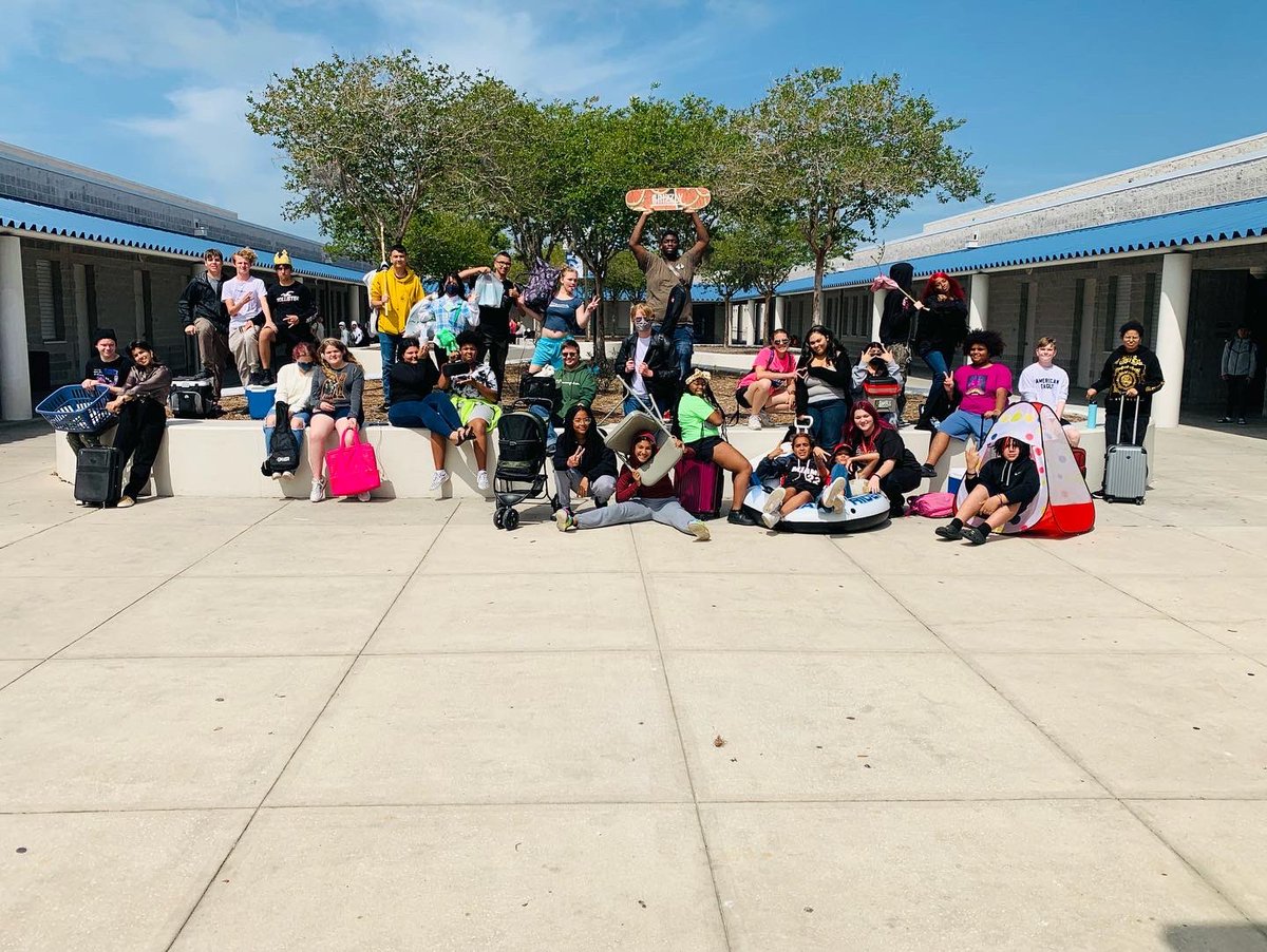 AncloteSharks's tweet photo. Anything but a Backpack Day!
#SpringSpiritWeek2022 https://t.co/rlwthQbf3D