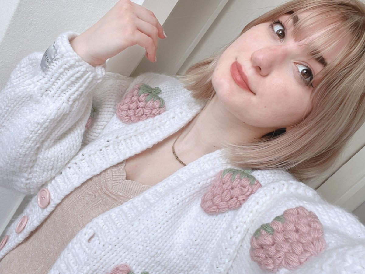 my strawberry cardigan arrived. I’m so happy!! It’s a bit small but it’s fine, still cute af 💗✨