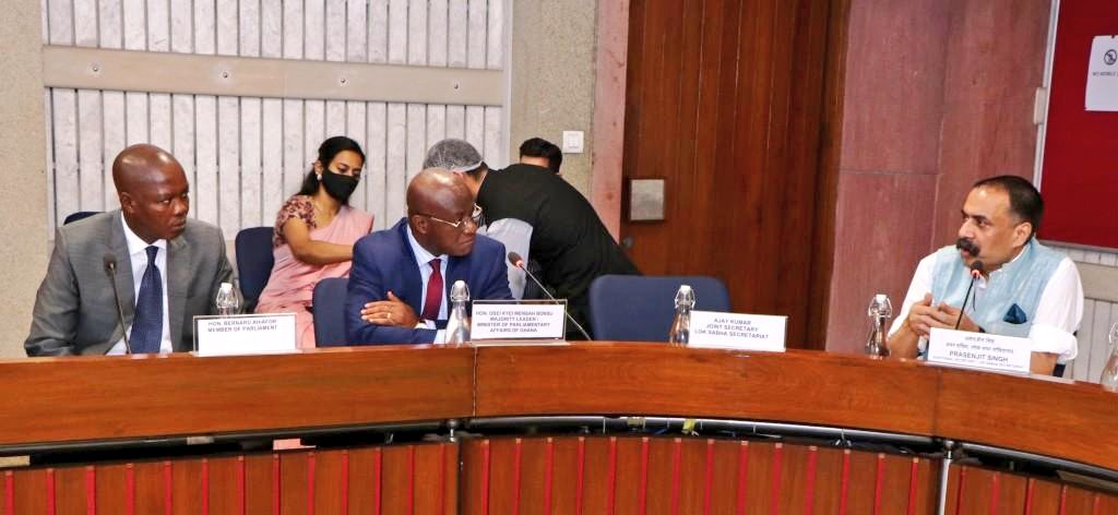 LokSabha_PRIDE's tweet photo. Parliamentary Delegation from Ghana led by Hon. Osei Kyei Mensah Bonsu, Minister of Parliamentary Affairs of Ghana seen with the Senior Officers of PRIDE, Lok Sabha Secretariat

@loksabhaspeaker @DrSJaishankar @AyorkorBotchwey @askbagbin @OKMensahBonsu @HCI_Accra @IndianDiplomacy https://t.co/q6j5Cc0kIX