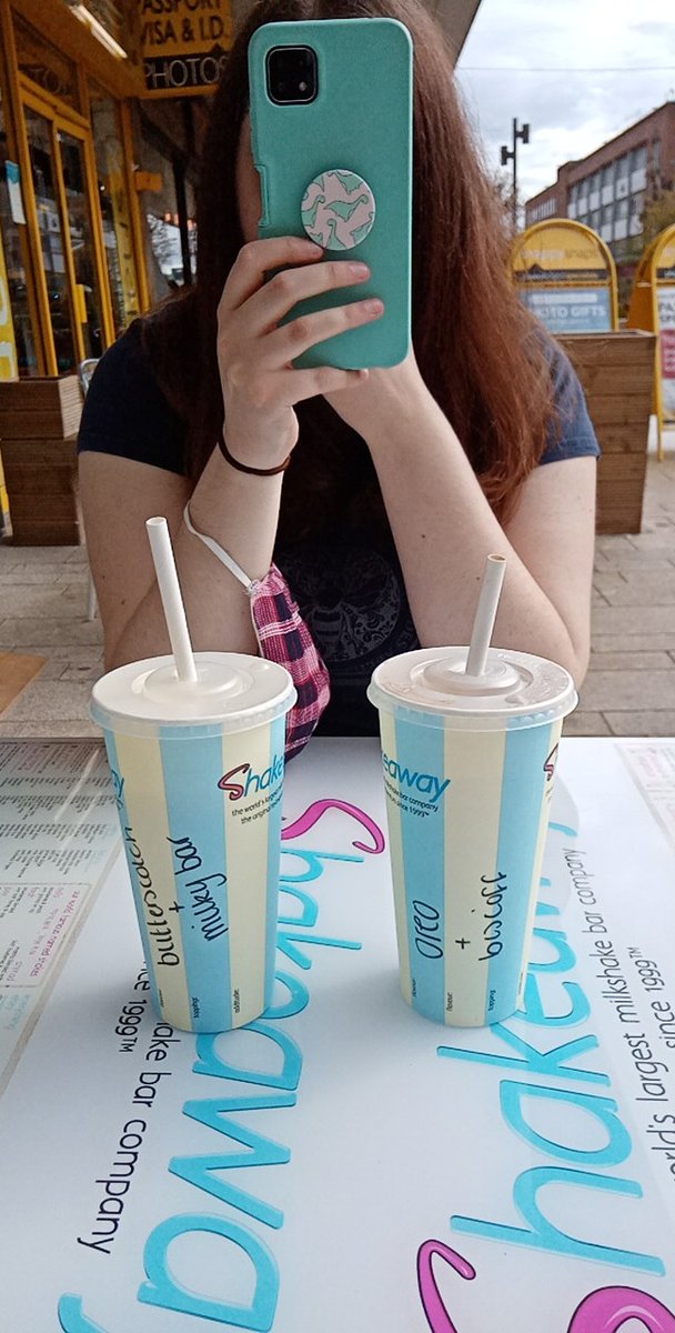 Tyler_J_99's tweet photo. To add to the #dnp binge me and @Jean3940 absolutely had to get a #shakeaway https://t.co/MeVWAwQqwa