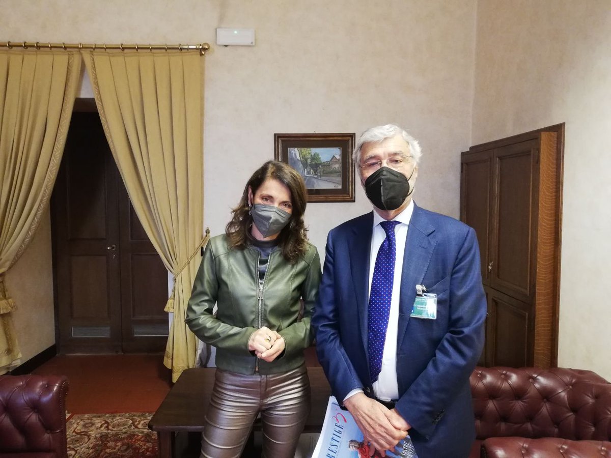 carlaruocco1's tweet photo. Oggi ho incontrato l'imprenditore Andrea #Bulgarella. A seguito di un disguido giudiziario, le banche hanno interrotto qualsiasi rapporto con lui.
La #CommissioneBanche ha preso in carica il suo caso 👉https://t.co/woKMg81oyb https://t.co/TM1bjQUnrF