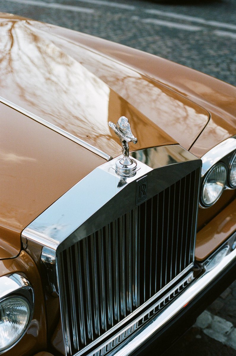 thomasfrancius's tweet photo. classic cars details on film 🎞✨ https://t.co/Vy3JcDGy1D