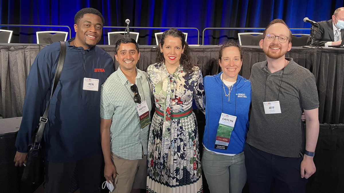 MVGutierrezMD's tweet photo. Look what’s up at #AMSSM2022!
@UTHealthSA is in the house with @DrKen_sportsmed @RaghunandanMD @CaitlynMooneyMD #SportsMed https://t.co/zAWR3SRxLI