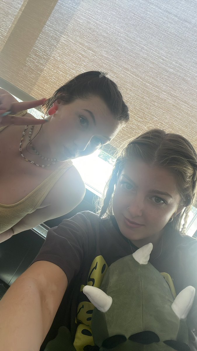 “Is Pittsburg in Ohio” no kathryn you’re so dumb like I’ve never met someone so dumb before oh my god