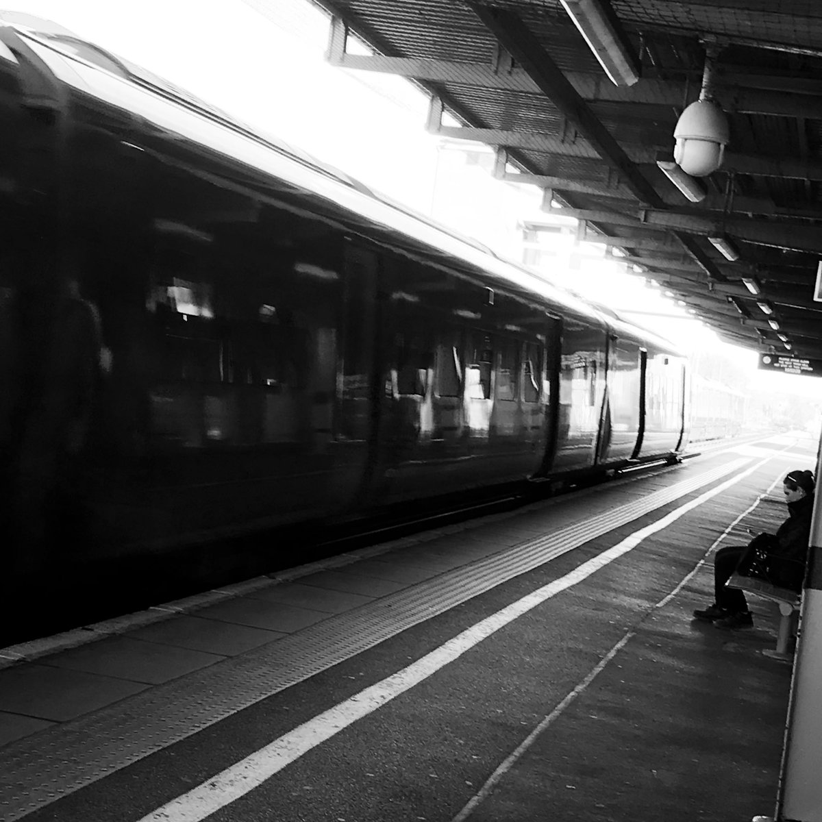 HeIsMaddz's tweet photo. #PlatformLife
#Waiting #TrainStation #StaionLife #BlackAndWhitePhotography https://t.co/S7aOEt9HP8