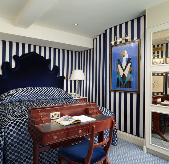 Each suite has a distinct character and features, with a wealth of antique furnishings and stunning artwork. From our stylish selection of Junior Suites, to the grandeur of The Bloomsbury Set apartment, enjoy the very best hotel amenities in the heart of the city.