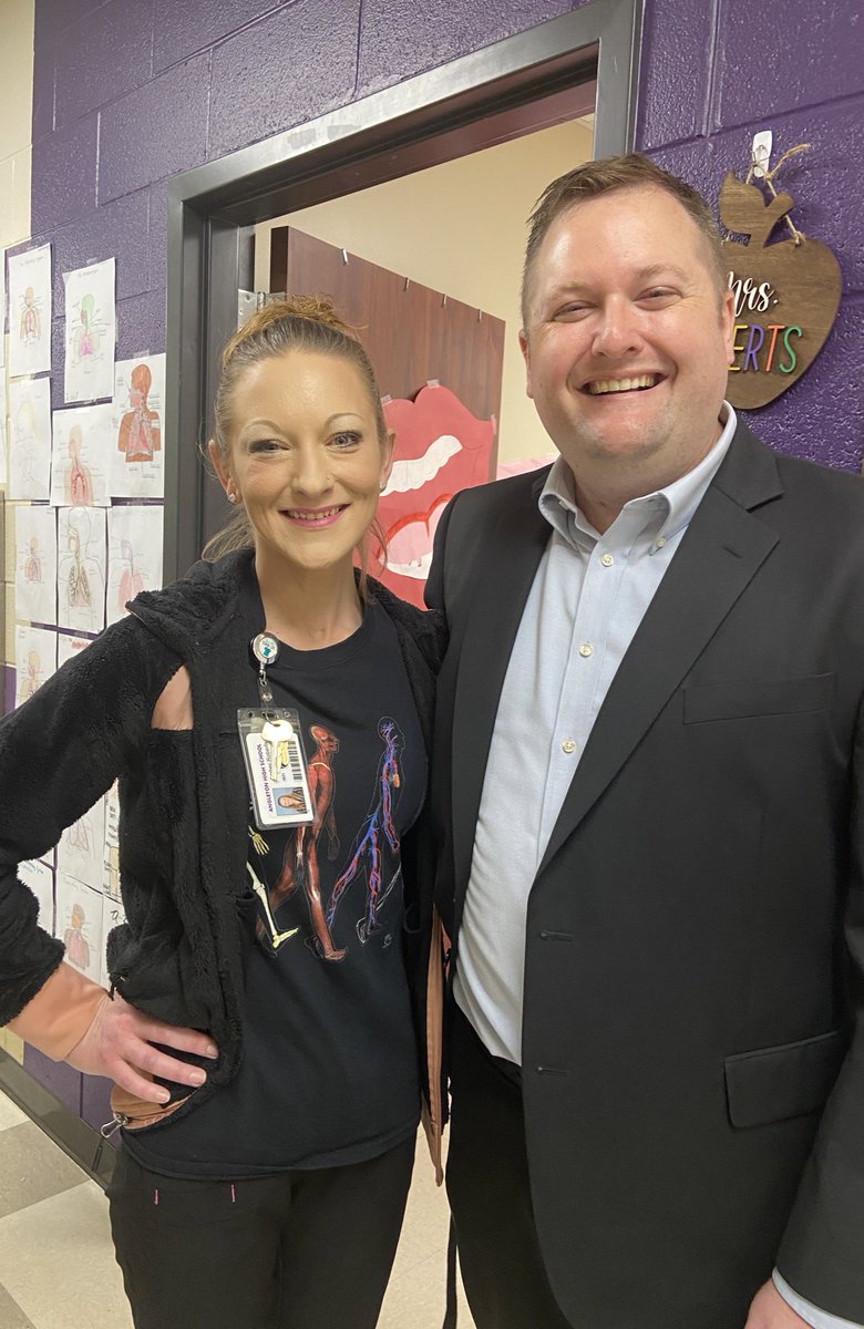 abcdpercle's tweet photo. How exciting to be in @AngletonHS 2022 Rookie Teacher of the Year,
Mrs. Robert’s, RN Health Science class today! https://t.co/HbXKmEFFJs