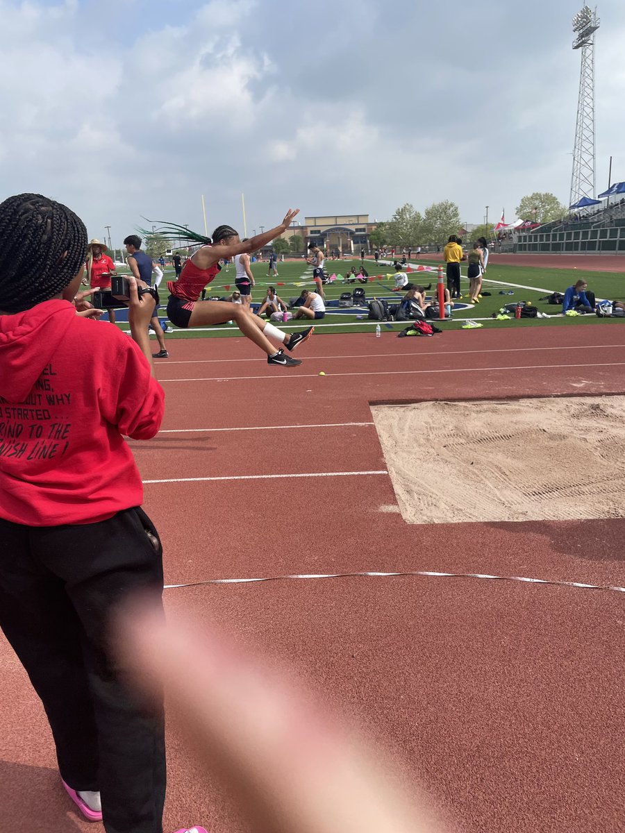 wagner_track's tweet photo. Freshman, Jasmine Kenney, placed 5th in long jump with a jump of 34’7! https://t.co/aO2WjozGzK