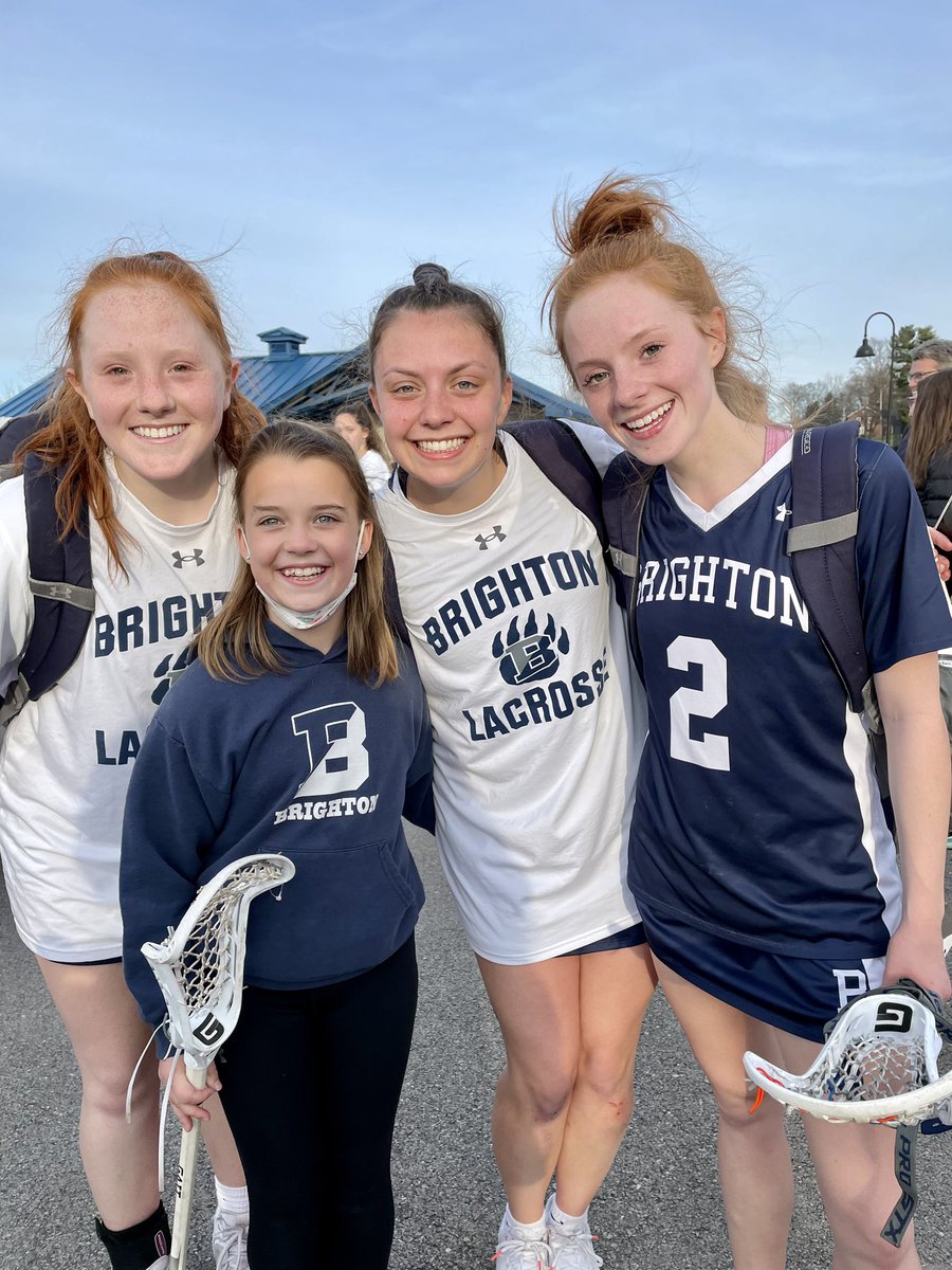 MuddysBuddies's tweet photo. Thanks @brightonbruins girls lax for keeping our good friend Willa in your tribe. @BruinsStrength @BrightonBelieve #DIFW #roadtrip https://t.co/wWhuy0uTsU